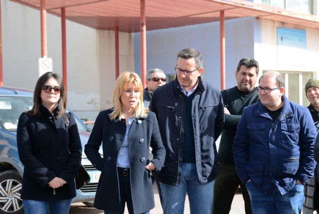 Diego Conesa y María José Pérez Cerón acompañan a los vecinos de la Plataforma por el arreglo definitivo de la RM - 531 - 4, Foto 4