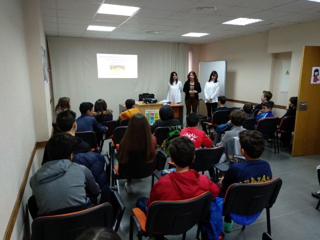 Las concejalías de Educación y Juventud promueven acciones formativas orientadas al desarrollo personal y académico de niños y jóvenes - 1, Foto 1