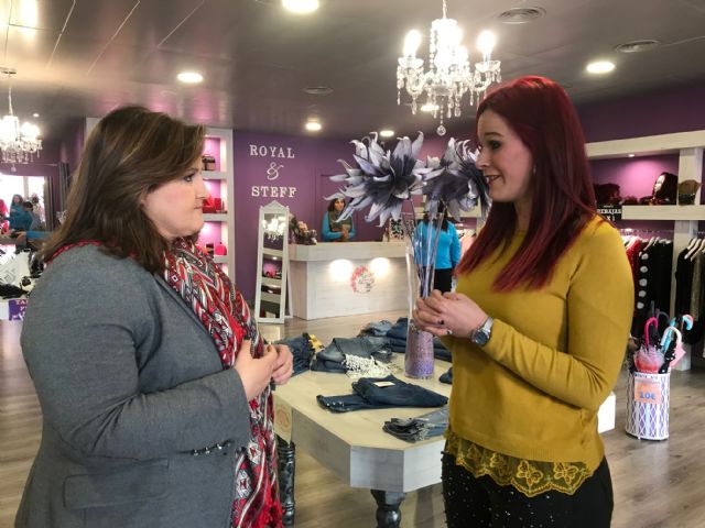 El Ayuntamiento pone en marcha un nuevo curso de empleo con el que 15 lorquinos podrán conseguir el Certificado de Profesionalidad de Actividades Auxiliares de Comercio - 1, Foto 1