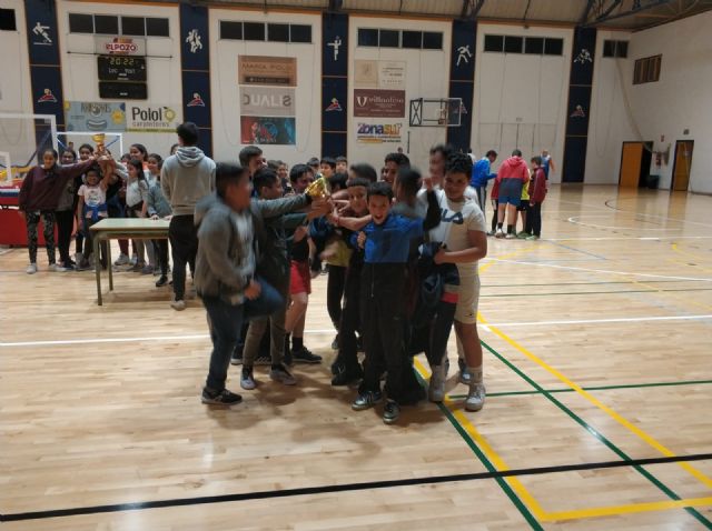 Gins Daz y Ricardo Codornu se alzan con la victoria del baloncesto alevn escolar, Foto 7