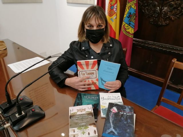 IU-Verdes pide instituir el premio literario Ciudad de Lorca y que el Ayuntamiento reconozca a los autores locales que han destacado en 2020 - 1, Foto 1