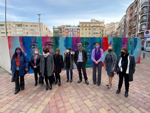 Un nuevo mural reivindica en Murcia el protagonismo de las mujeres científicas - 1, Foto 1