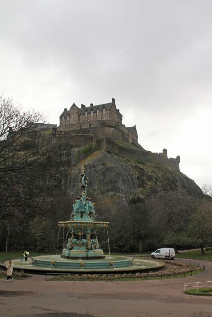 Fuente de Ross ubicada en los Prince Street Gardens de la ciudad escocesa de Edimburgo - 4, Foto 4