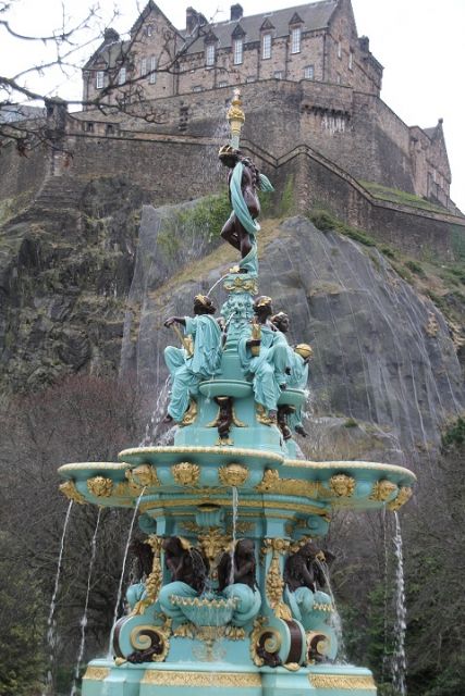 Fuente de Ross ubicada en los Prince Street Gardens de la ciudad escocesa de Edimburgo - 5, Foto 5