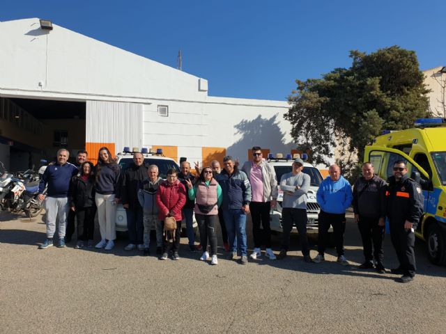 Usuarios de Afemac visitan la base de Protección Civil - 2, Foto 2