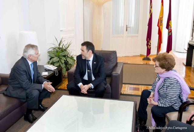 Rafael Morales-Arce realizó con su ponencia un análisis del consumo, la pobreza y el bienestar - 1, Foto 1
