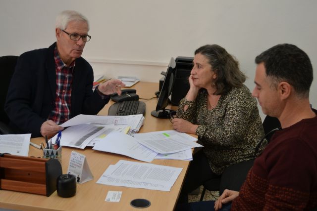 El Equipo de Gobierno se opone al cierre del Centro de Educación de Personas Adultas que propone la Comunidad Autónoma - 1, Foto 1