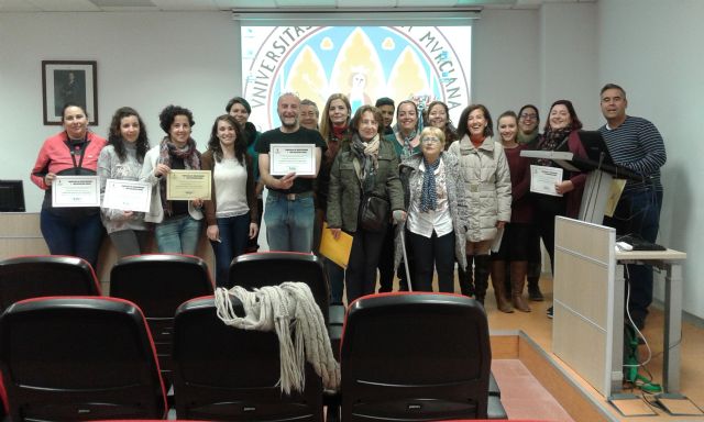 Veintitrés alumnos recibieron sus diplomas tras el curso sobre cómo gestionar más eficazmente una asociación - 1, Foto 1