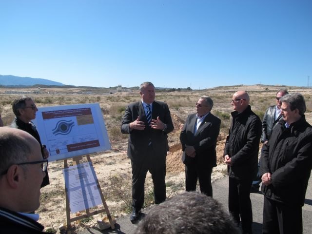 Próximo inicio de los trabajos de la nueva rotonda que mejorará los accesos al polígono industrial de Las Torres de Cotillas - 1, Foto 1