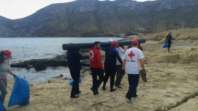 Las playas cercanas a la Torre de Cope pesan 250 kilos menos - 2, Foto 2