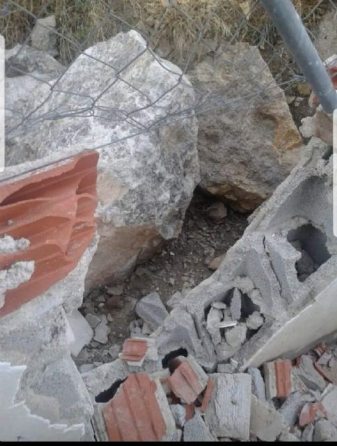 PSOE: Y, ¿qué ha sido de las mallas para evitar la caída de rocas en Ojós? - 2, Foto 2