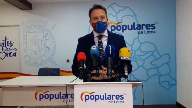 Fulgencio Gil solicita la creación del certificado de profesionalidad del bordado y de su Ciclo Formativo como categoría dentro de la Formación Profesional - 1, Foto 1