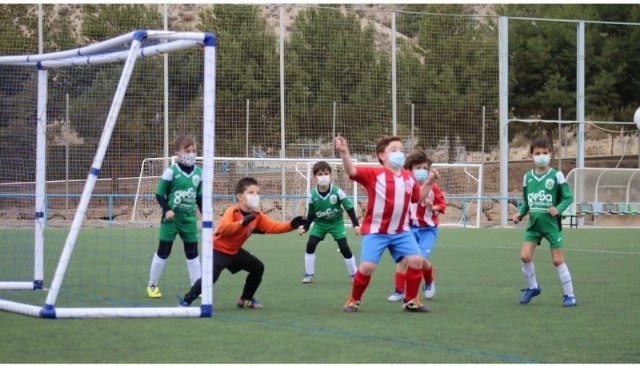 El Ayuntamiento y el Club Fútbol Base Totana suscribirán un convenio para el adecuado uso de las instalaciones municipales deportivas - 2, Foto 2