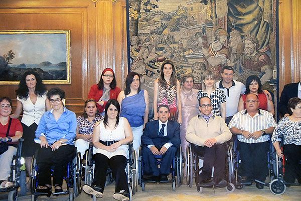 El presidente del Ateneo de Triana Carlos Valera Real firmo un convenio con la Asociación Espina Bífida” - 3, Foto 3
