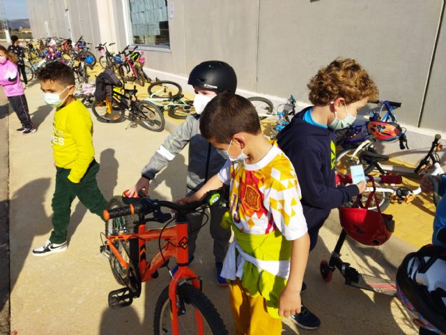 Puerto Lumbreras, a través de las Concejalías de Seguridad Ciudadana y Educación, ofrece formación sobre Educación Vial en los colegios - 1, Foto 1