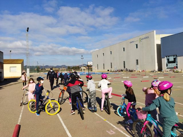 Puerto Lumbreras, a través de las Concejalías de Seguridad Ciudadana y Educación, ofrece formación sobre Educación Vial en los colegios - 3, Foto 3