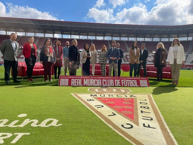 “La mujer en la sociedad” - 1, Foto 1