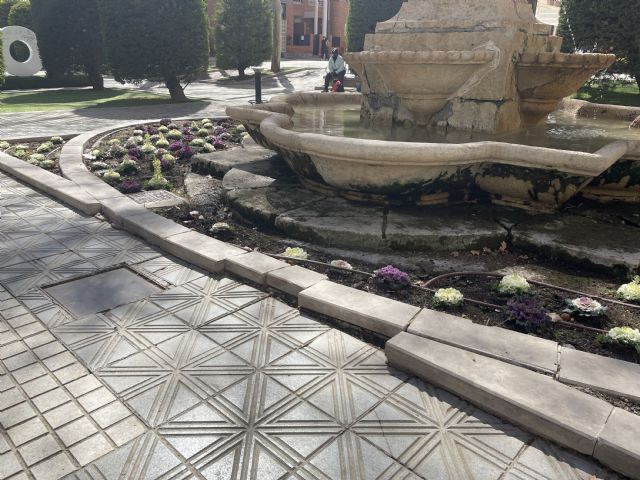 El PSOE denuncia el lamentable estado de abandono que presenta la Alameda de las Columnas y exige su recuperación de cara a Semana Santa - 3, Foto 3