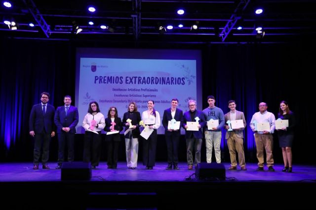 Los Premios Extraordinarios de Enseñanza Artísticas y Educación de Adultos reconocen el talento de 23 alumnos en Cartagena - 1, Foto 1