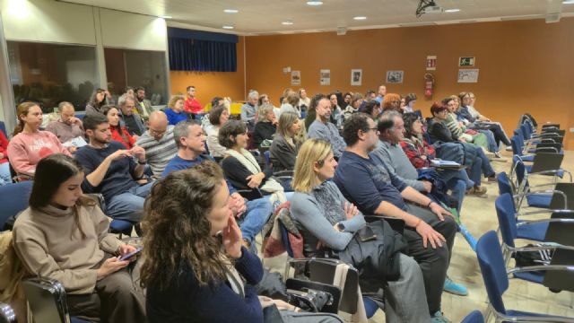 Cerca de 60 centros educativos se implican en un proyecto municipal para que los patios sean espacios verdes y vivos - 4, Foto 4