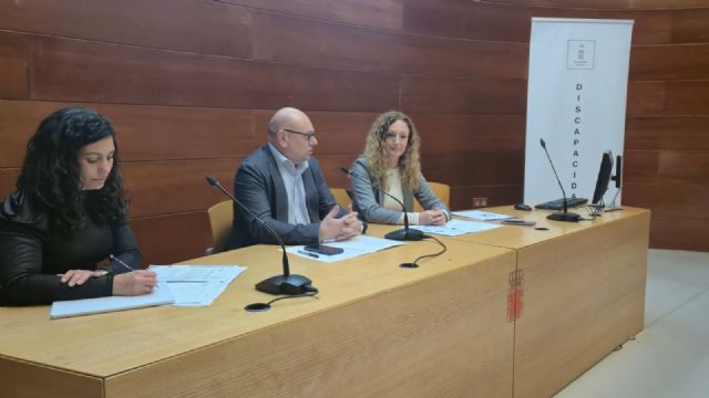 El Ayuntamiento de Murcia junto a la Mesa de la Discapacidad aprueba la creación de una red de cambiadores inclusivos - 3, Foto 3