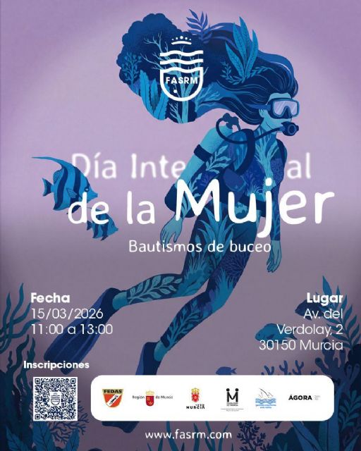 Bautismo de buceo para mujeres por el 8M, Foto 2