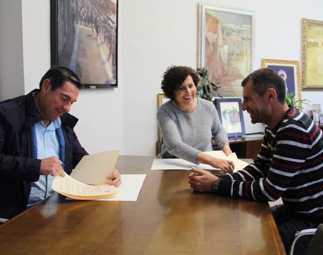 El Ayuntamiento firma un convenio de colaboración con la Asociación de Tenis para fomentar este deporte en el municipio - 1, Foto 1