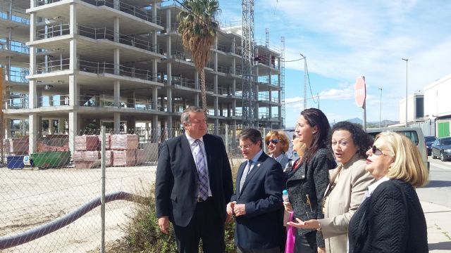 El Alcalde destaca que la construcción del nuevo barrio de San Fernando supone un revulsivo social - 1, Foto 1