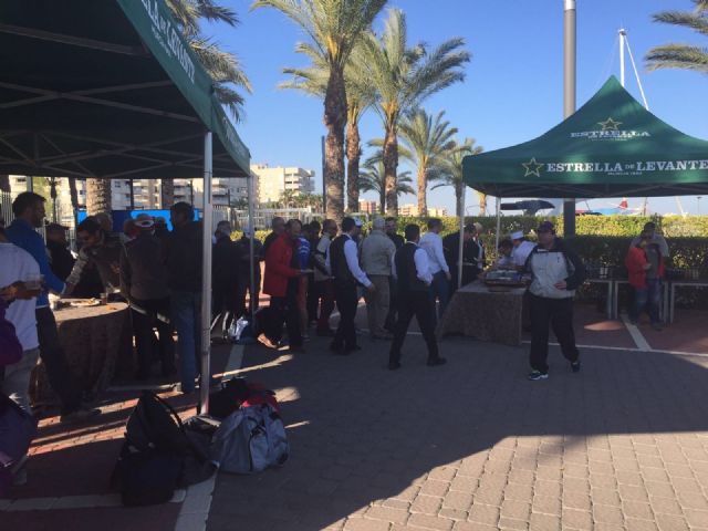 El fuerte viento dificulta la final de la II Regata Costa Calida - 2, Foto 2