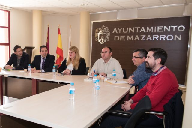 El director de la Agencia Tributaria se re ne con la alcaldesa de Mazarrn, Foto 1