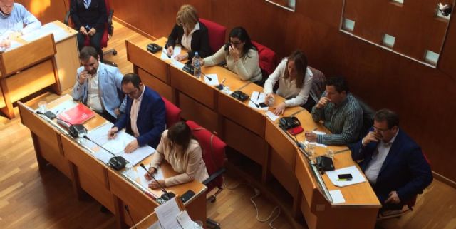 El PSOE espera que las dudas aclaradas en torno a Aguas de Lorca deriven en la rebaja del recibo del agua - 1, Foto 1