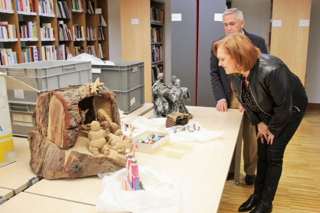 La Comunidad depositará su colección de belenes y nacimientos en el Museo de Ojós - 1, Foto 1