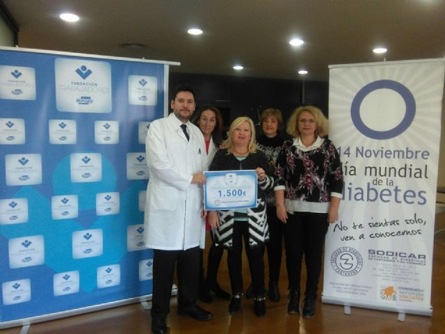 ElPozo Alimentacin y sus trabajadores donan 1.500 euros a la sociedad de diabticos de Cartagena, Foto 1