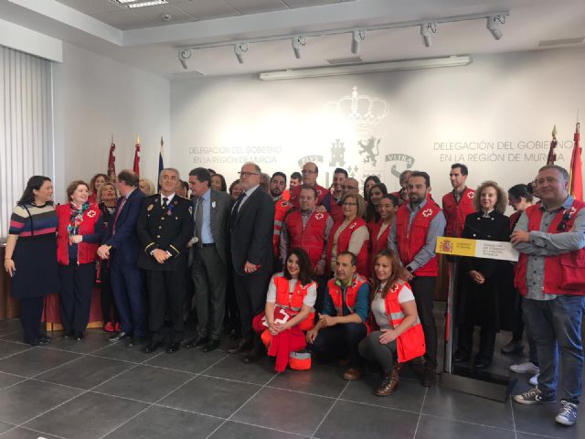 El inspector jefe de la Policía Local de Murcia recibe la Medalla al Mérito de la Protección Civil - 3, Foto 3