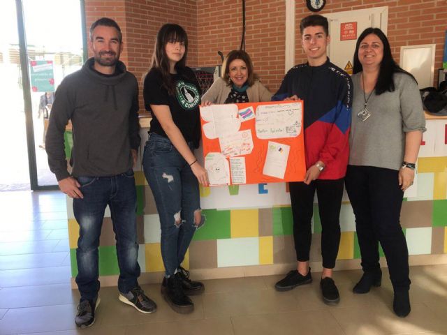 Los corresponsales juveniles del IES La Florida ganan un concurso con un vídeo de promoción del albergue municipal - 1, Foto 1