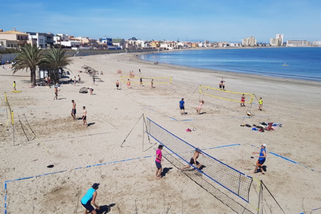 El Ayuntamiento sigue intensificando la limpieza de las playas para esta Semana Santa - 1, Foto 1