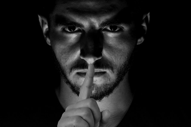 Las teorías de la conspiración incrementan el populismo - 1, Foto 1