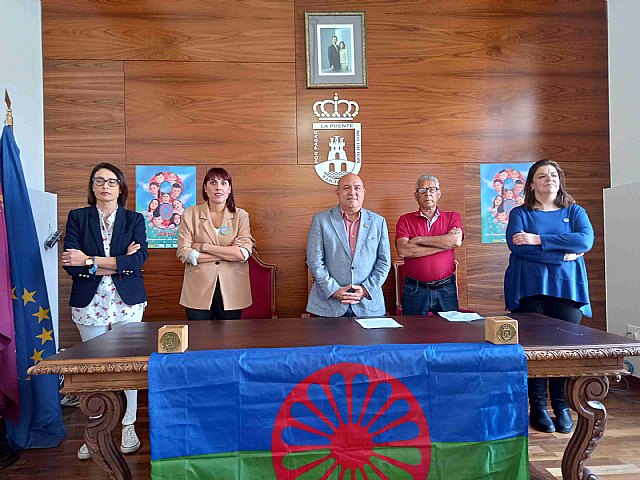 El Día del Pueblo Gitano puso de nuevo en valor la cultura de esta etnia - 1, Foto 1