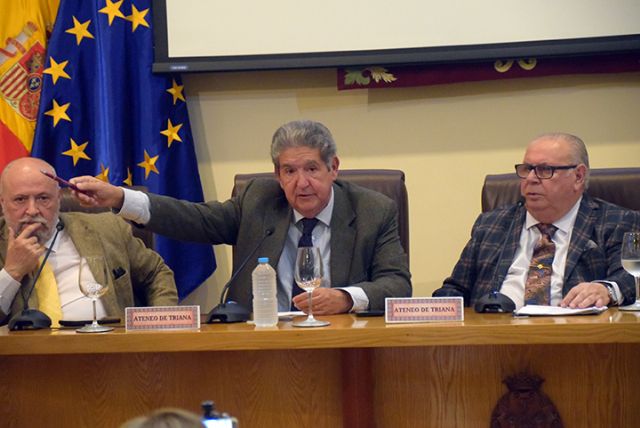 Sevilla . Sevilla se sumerge en el espíritu cofrade con la tertulia La Semana Santa por Derecho - 5, Foto 5