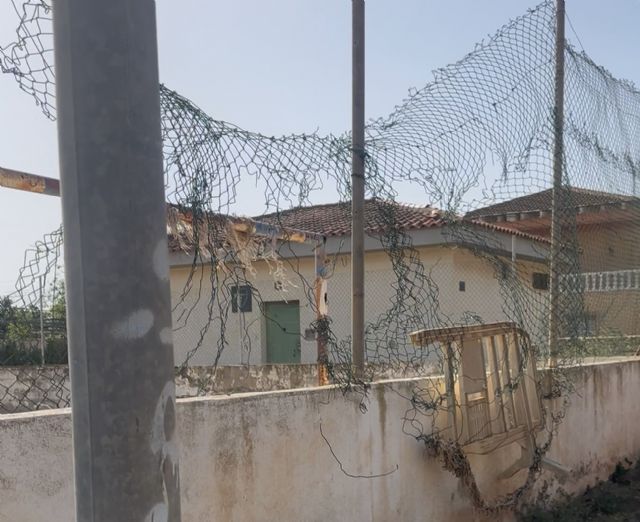MC: Las instalaciones deportivas de Los Urrutias, igual de descompuestas que el gobierno de Arroyo - 2, Foto 2