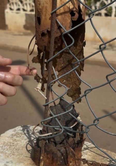 MC: Las instalaciones deportivas de Los Urrutias, igual de descompuestas que el gobierno de Arroyo - 3, Foto 3