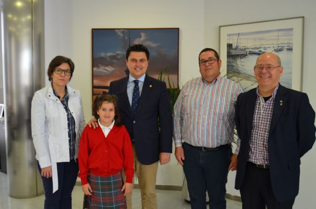 El alcalde recibió a la ganadora del concurso ¿Qué es un Rey para ti? en la Región de Murcia - 1, Foto 1