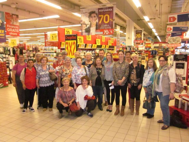 Las alumnas de Lectoescritura y Escritura Creativa participan en una jornada de consumo positivo - 1, Foto 1