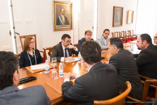 El alcalde da la bienvenida al nuevo rector y equipo directivo de la UPCT - 2, Foto 2