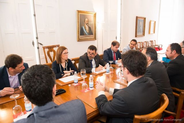 El alcalde da la bienvenida al nuevo rector y equipo directivo de la UPCT - 5, Foto 5