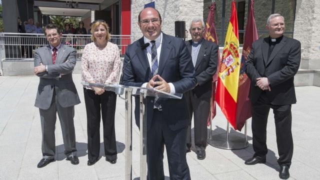 El presidente de la Comunidad resalta que Asprodes es un complejo social con alma que consigue que el mundo sea un poco mejor - 1, Foto 1