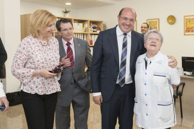 El presidente de la Comunidad resalta que Asprodes es un complejo social con alma que consigue que el mundo sea un poco mejor - 2, Foto 2