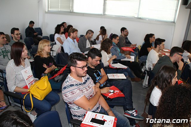 Un centenar de personas participan en el taller de comercio electrónico “Lanza tu negocio online exprés. El método 3G”, Foto 7