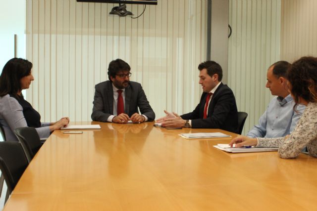 El Alcalde de Cehegín y el Director General de Turismo colaboran con el objetivo de ampliar la oferta formativa y turística de Cehegín - 1, Foto 1