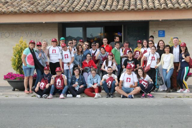 Jóvenes con discapacidad intelectual sellan en el Museo del Vino de Bullas en su camino hacia Caravaca para ganarse el Jubileo - 4, Foto 4